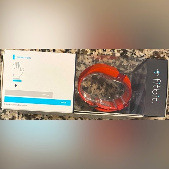 Fitbit Large "Tangerine" - Picture 6 of 10